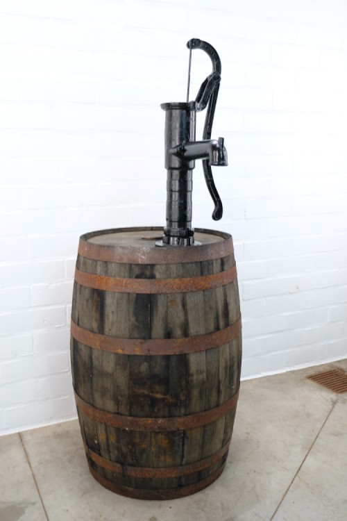 Whiskyton 180l met pomp
